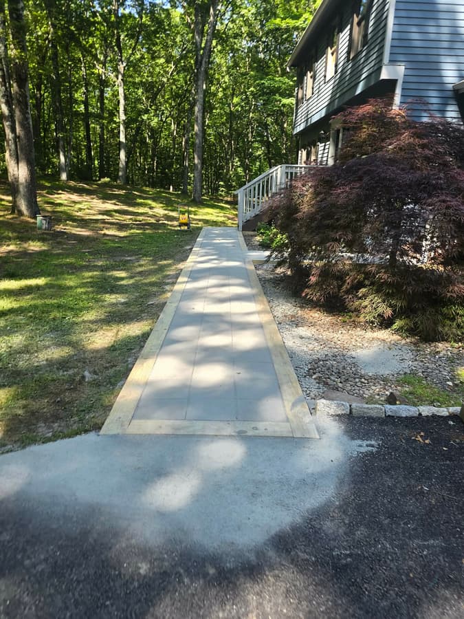 Paver walkway to residential home